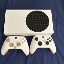 Xbox Series S With Scuf Controller 