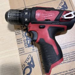 Milwaukee Drill M12