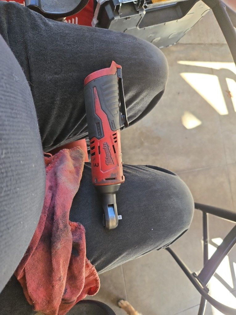 Milwaukee1/4 Ratchet