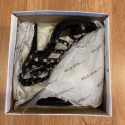 Wild Diva lounge Heels Size 7 NEW 