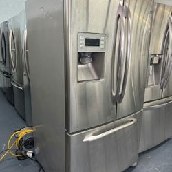 Installation Available Refrigerator Fridge GE Freezer on bottom