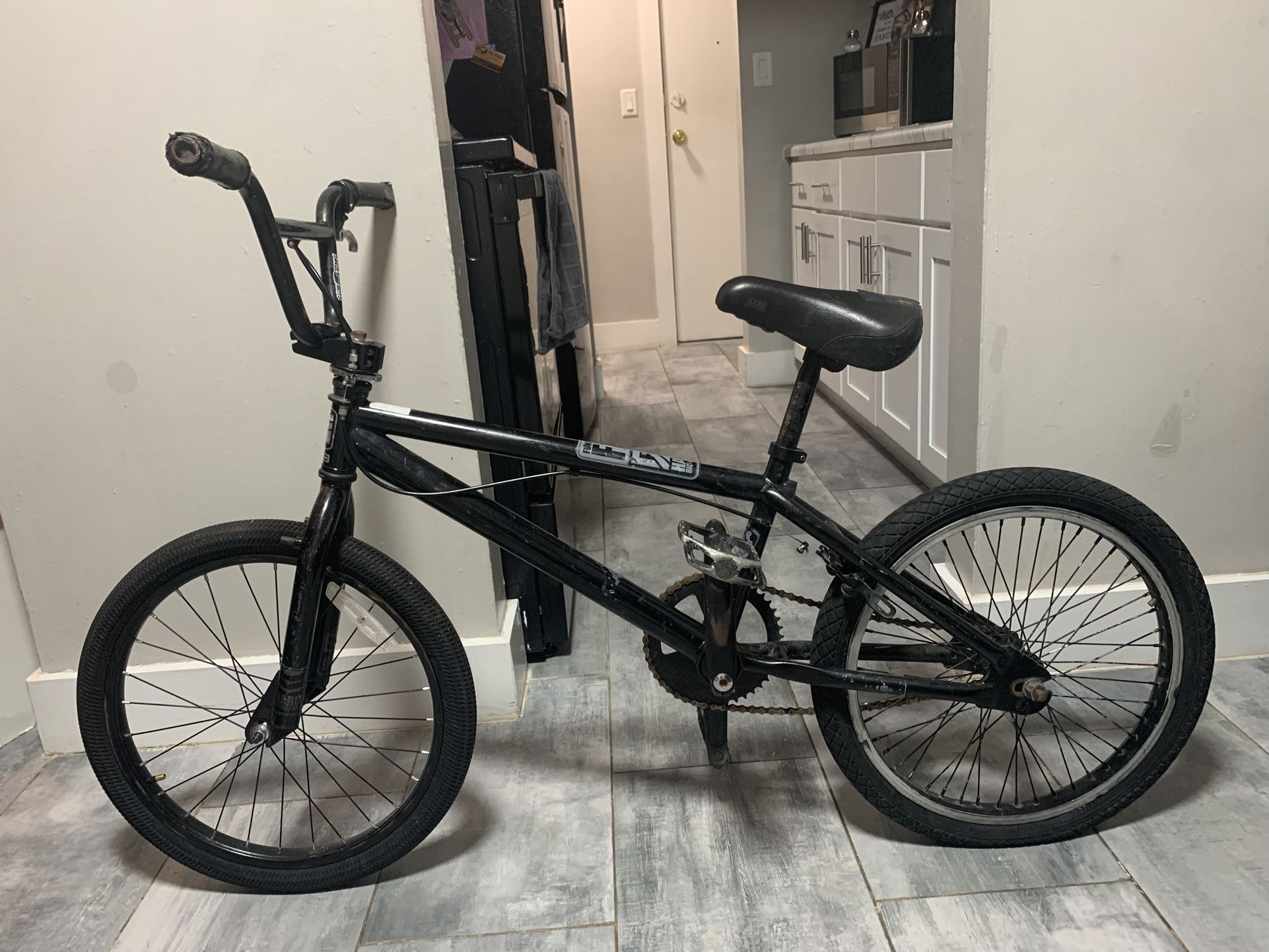 Black 2004 Haro F3 Function
