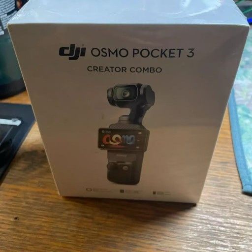 DJI Osmo Pocket 3 Creator Combo