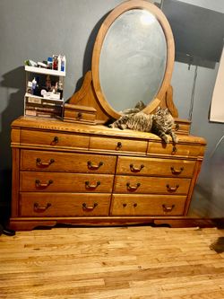 Wood dresser with mirror