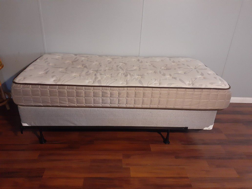 TWIN Mattress, Box Spring & Frame (All Included)