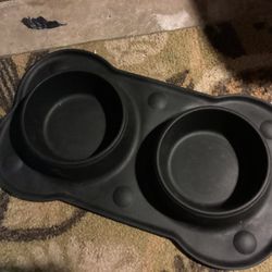 RUBBER DOG BOWL HOLDERS