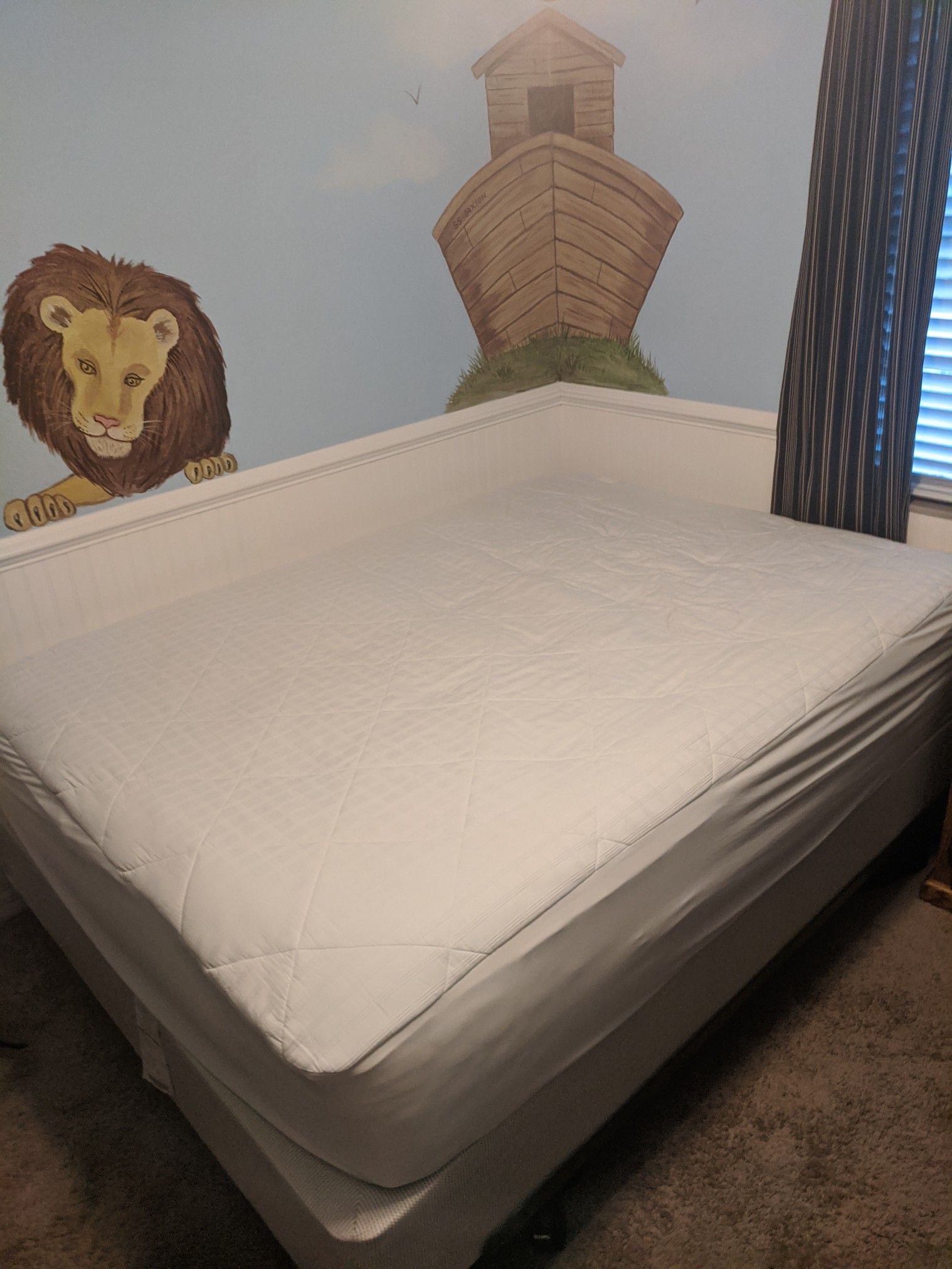 Queen Mattress and box spring