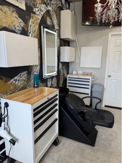 Shampoo Bowl Station