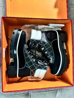 Tory Burch Miller Lug Hiker Boots/ Size 9