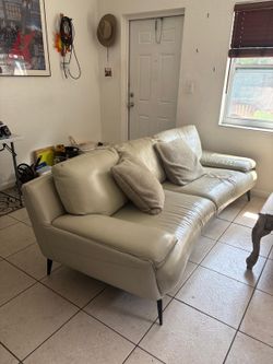 Beautiful Tan Leather Couch