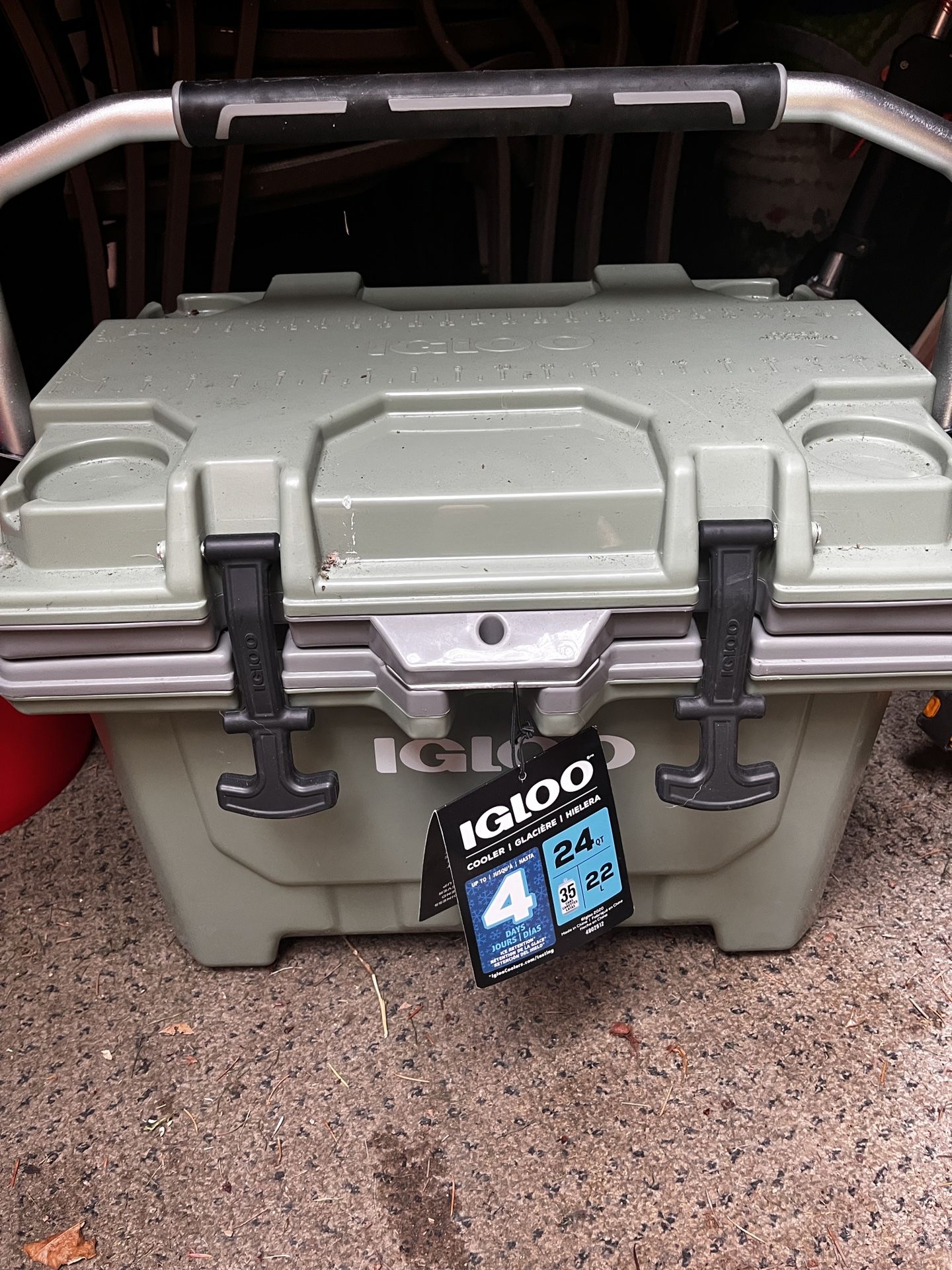 NEW High End Igloo Cooler