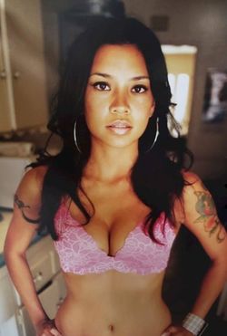 LA Woman By Estevan Oriol for Sale in New York, NY - OfferUp