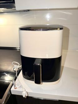 Airfry touchscreen 6.34 qt Touchscreen LED
