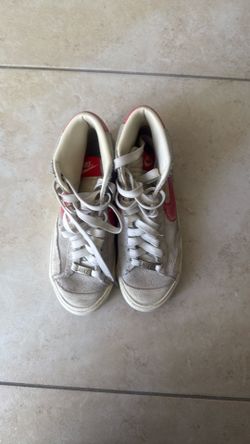 Nike blazers pink swoop size 3 youth