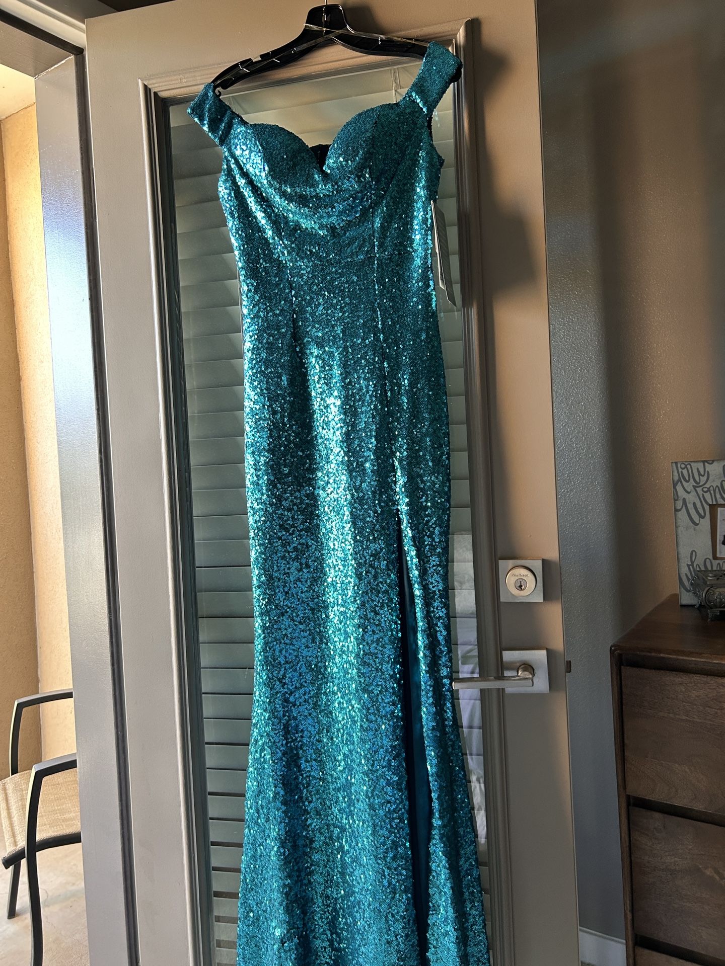 Beautiful turquoise sequin dress
