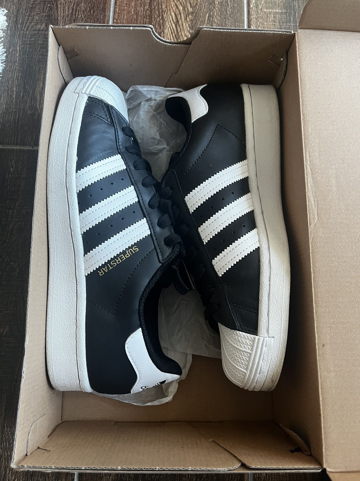 Adidas 8 Women’s