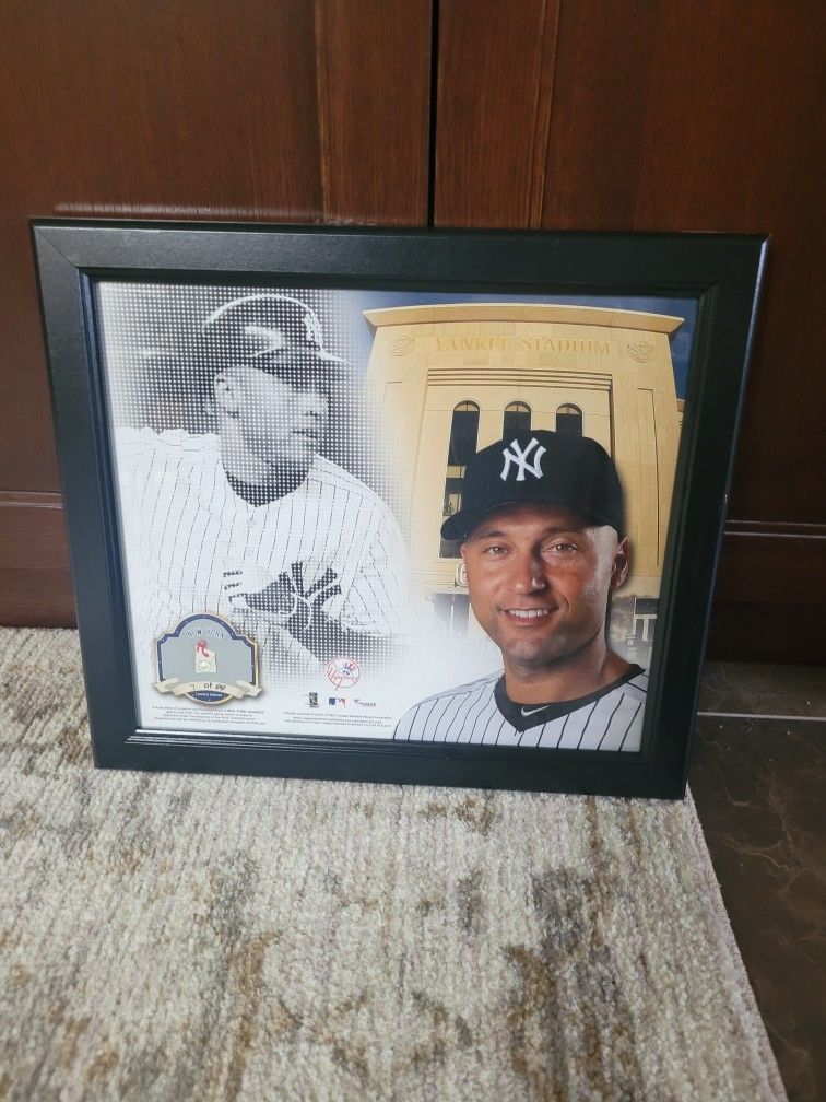 Derek Jeter New York Yankees Plaque Black  Framed
