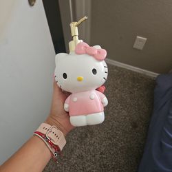 Hello Kitty  Overalls Pump 