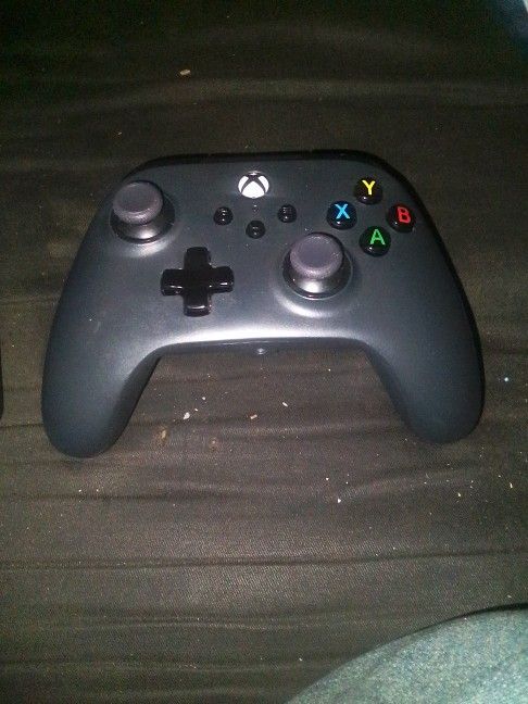 Xbox One Controller And Roku TV Remote