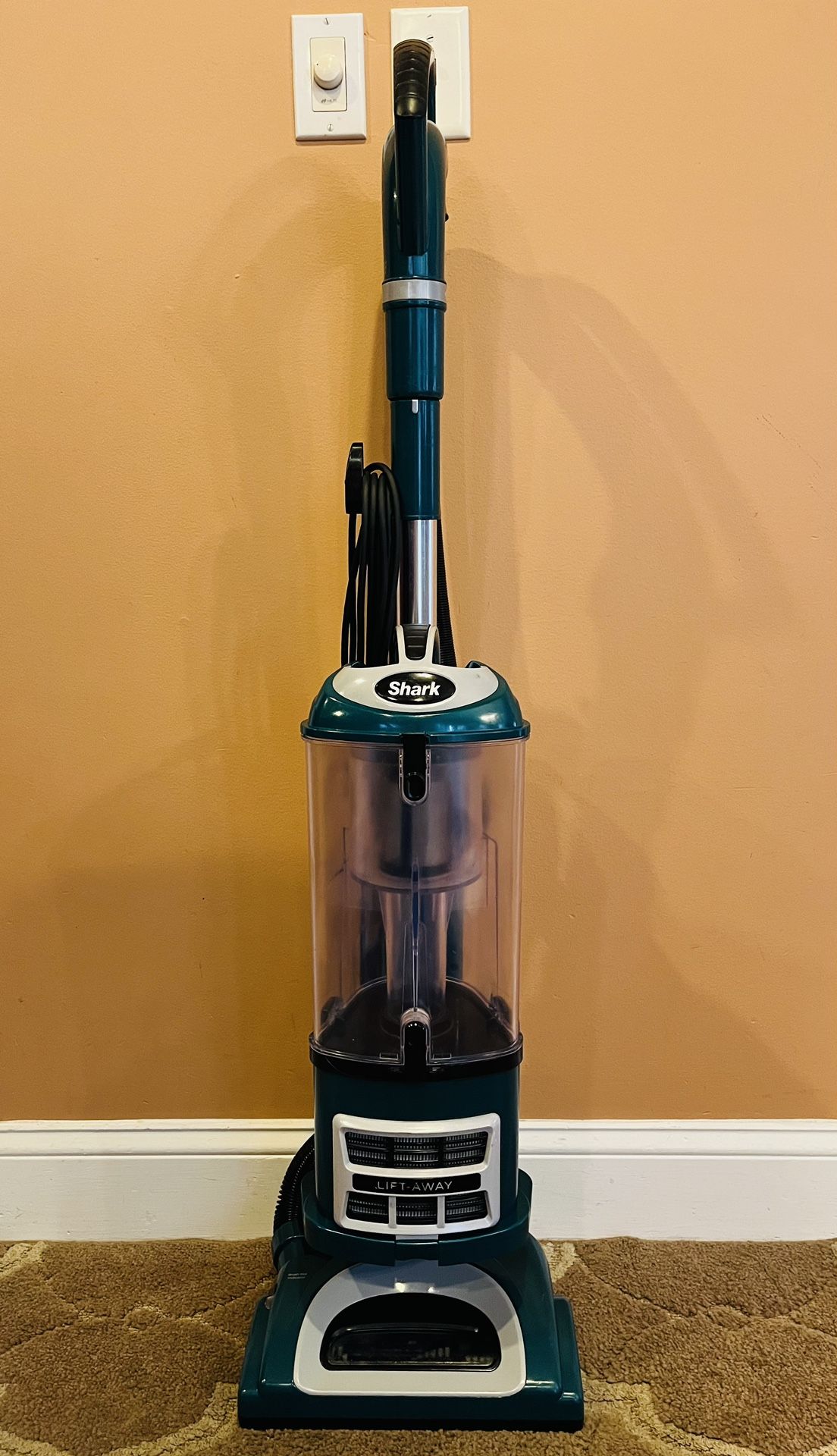 Shark Navigator Lift Away, Vacuum Cleaner