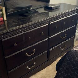 Wood Dresser