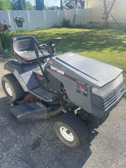 Craftsman riding a lawnmower 12.5 hp 400