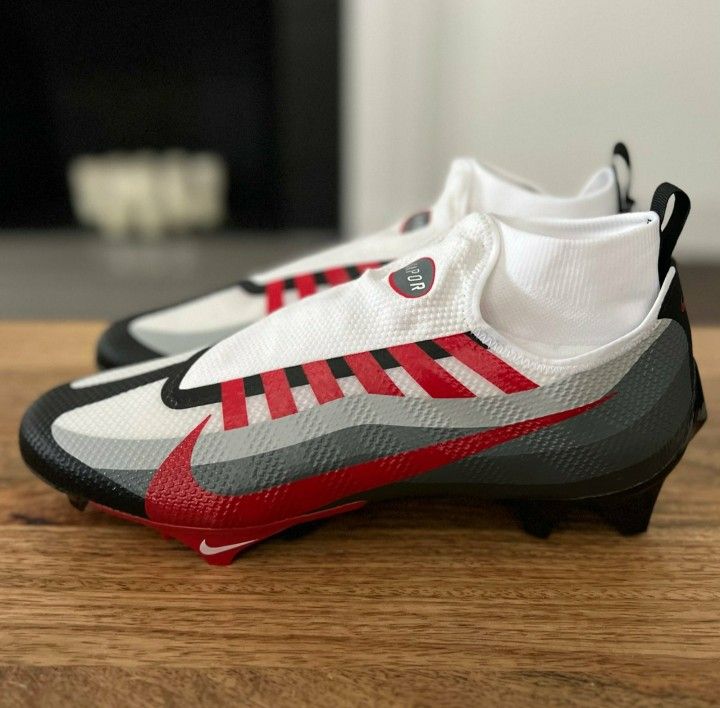 Nike Vapor Edge Pro 360 Ghost Lace Football Cleats Black Red White Mens Size 11 NEW Authentic