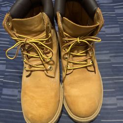 Timberland Boots Size 5M 