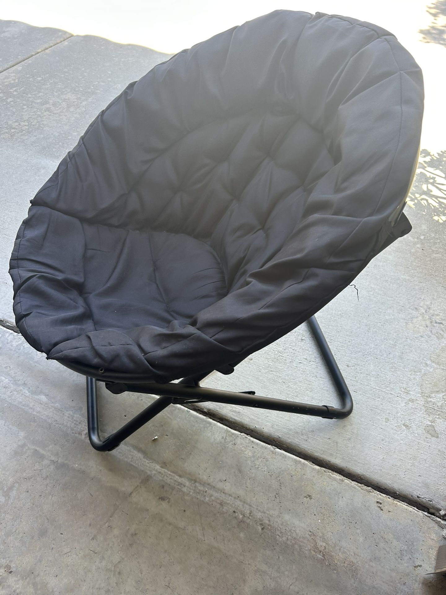 Round Chair Excellent Condition