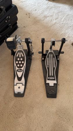 Drum pedals