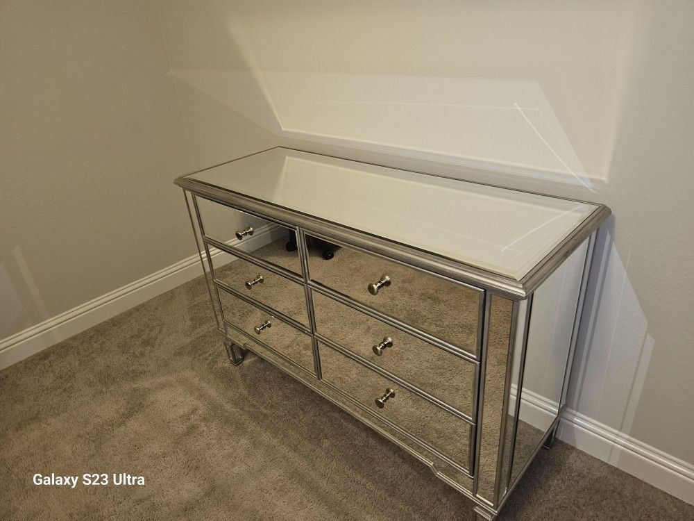 Mirrored Dresser Of Drawers