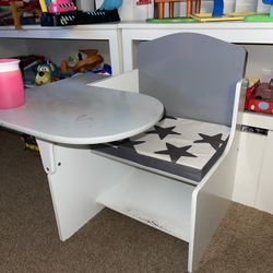 Toddler White gray Desk Used Condition 