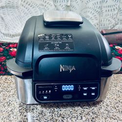 NINJA Foodi AG301 5-in-1 4Qt Air Fryer, Indoor Grill, Roast, Bake, Dehydrate & Cyclonic Grilling