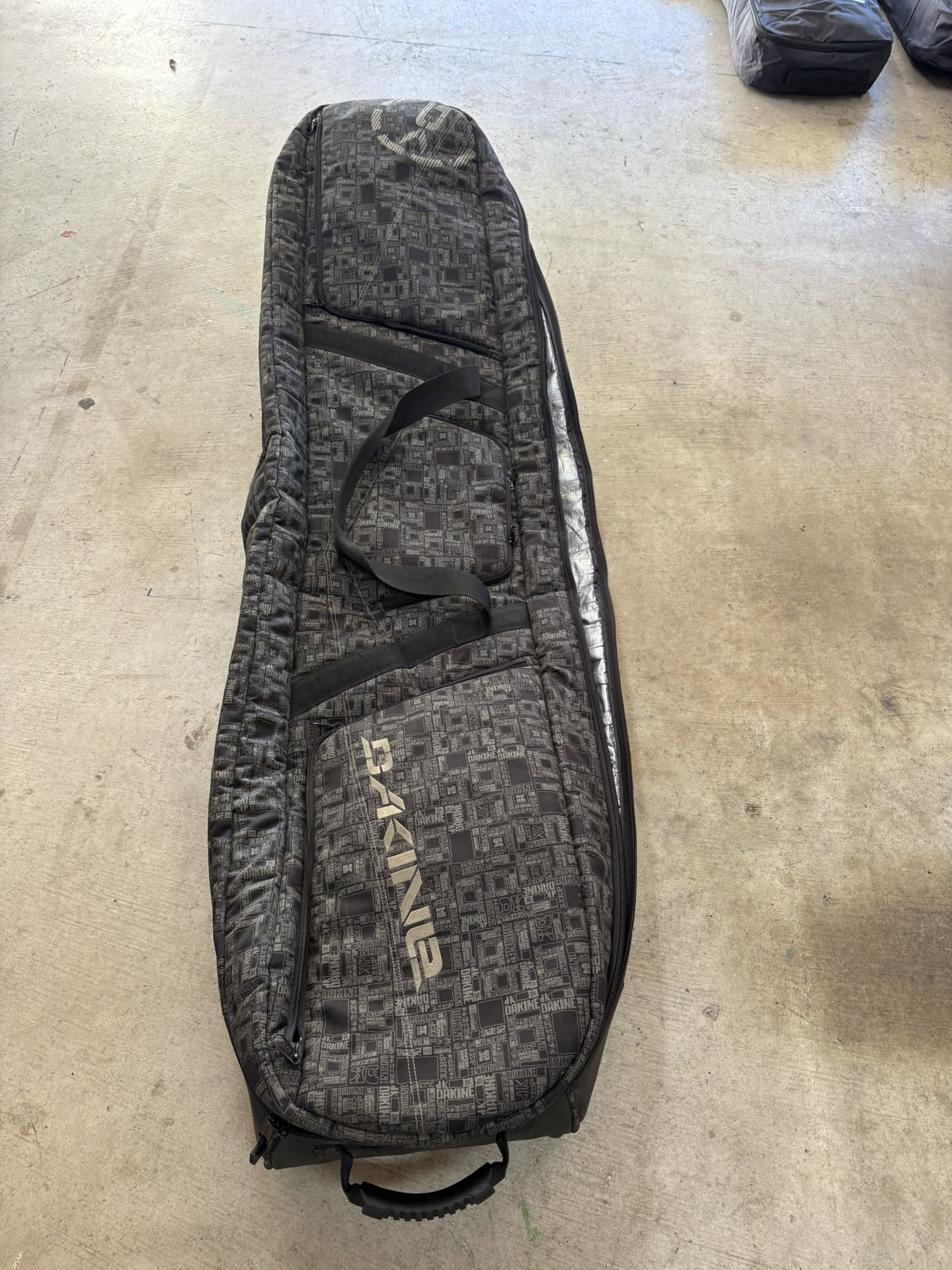 Dakine Snowboard Bag