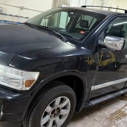 2005 Infiniti Qx56