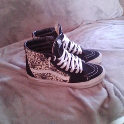 Size 10 Vans Off The Wall (Universal)