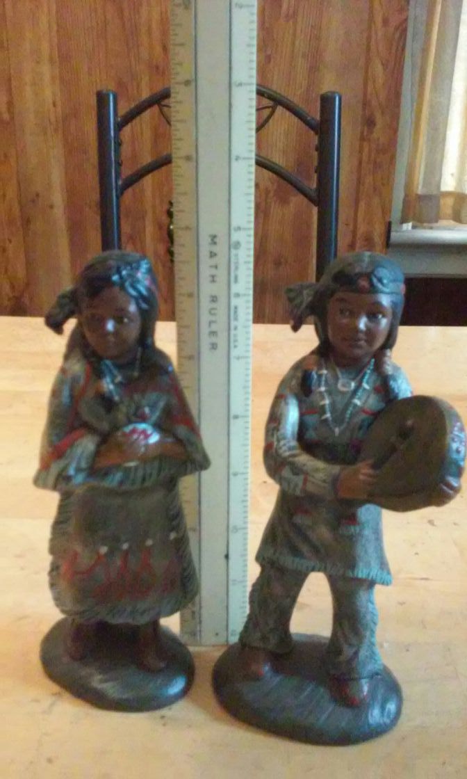 Set of 2 Small Ceramic Natives