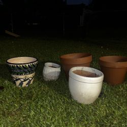 Pots Look At Description For Each Price 