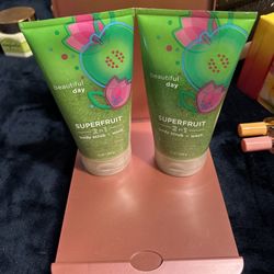 Bath Body Works BEAUTIFUL DAY Superfruit 2 in 1 Body Scrub & Wash, 8 oz NEW x 2