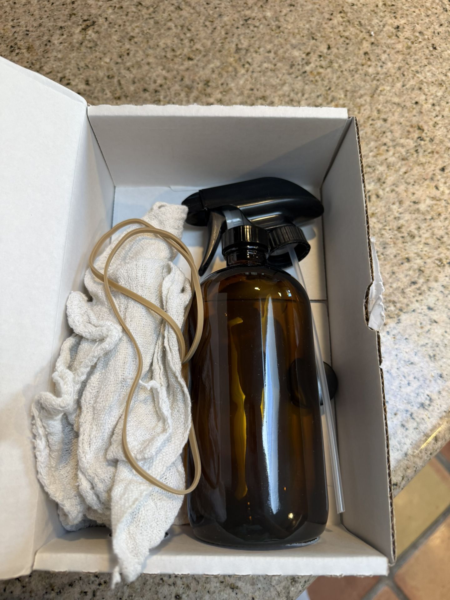 Sally’s Organic Glass Spray Bottle 