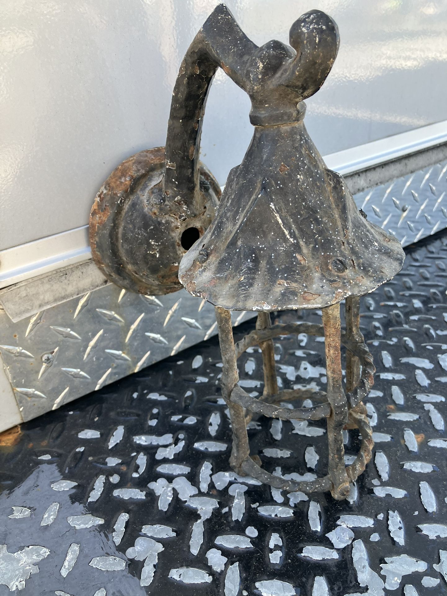 Antique Cast Iron Tudor Outdoor Wall Sconce Lamp Light