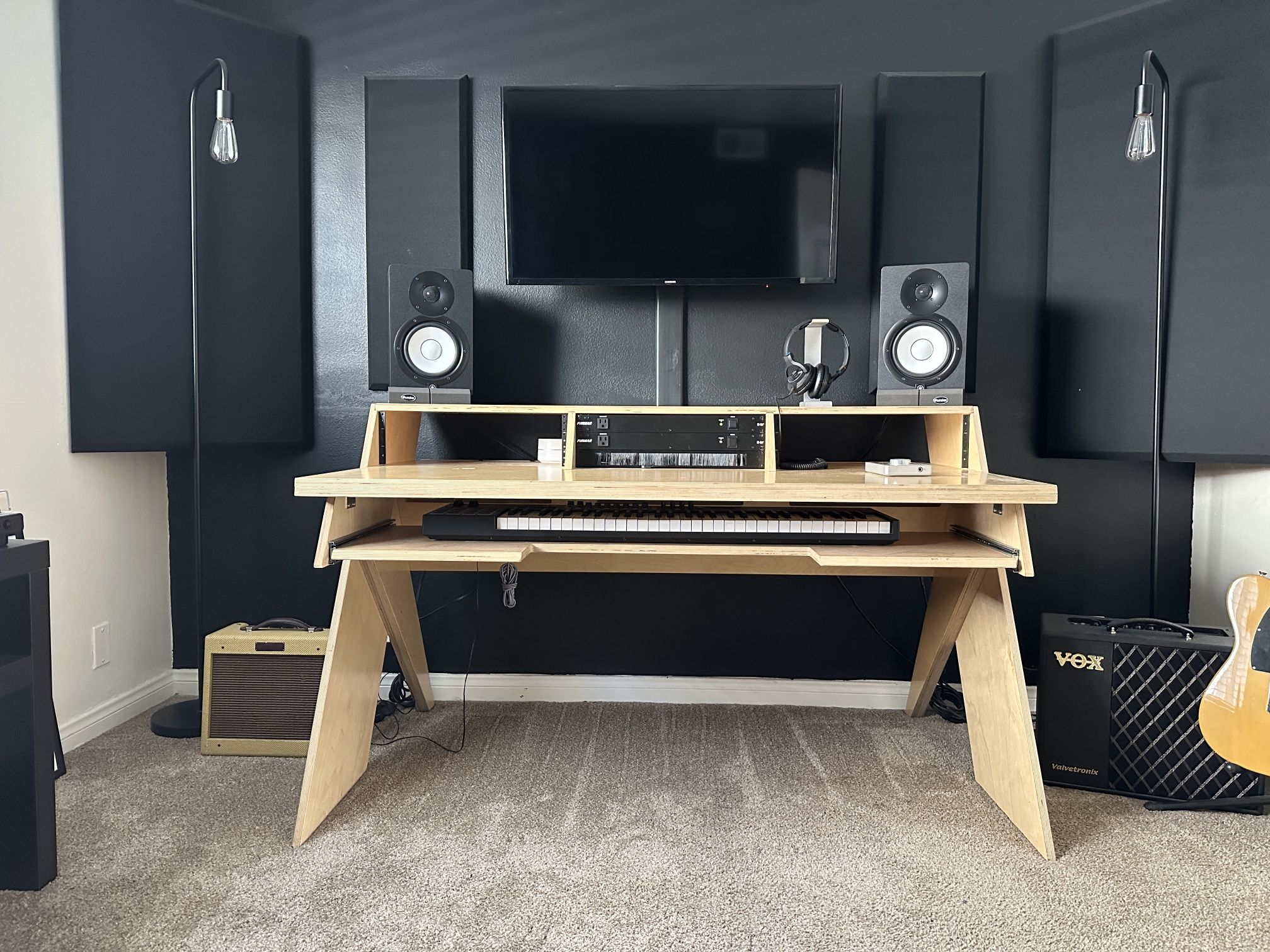 Output Platform Recording Studio Desk