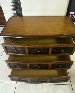 Solid Wood 3 Drawer Dresser