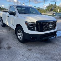 2018 Nissan Titan