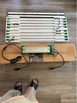 Mars Hydro 800 grow light