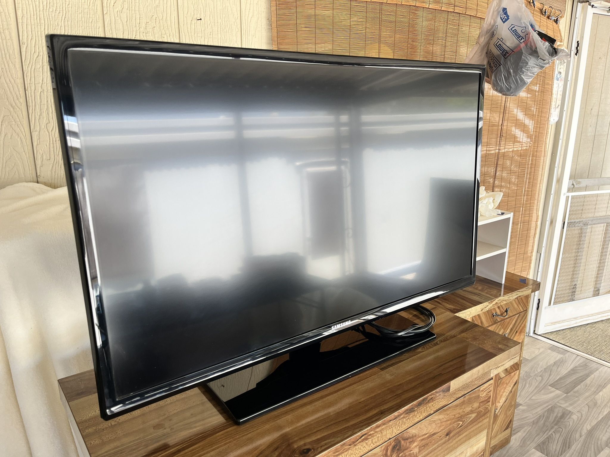 Samsung 29” Flat Screen TV
