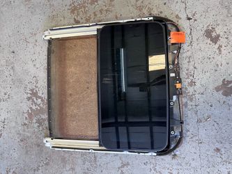 2016-2019 HYUNDAI SONATA SUNROOG GLASS PANEL ASSEMBLY OEM 81610-C3300