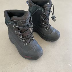 Columbia Kids Snow Boots Size 1