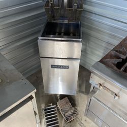 American Range AF-45 Commercial Gas Deep Fryer - 120,000 BTU, 35-50 lb Oil Capacity, Heavy Duty