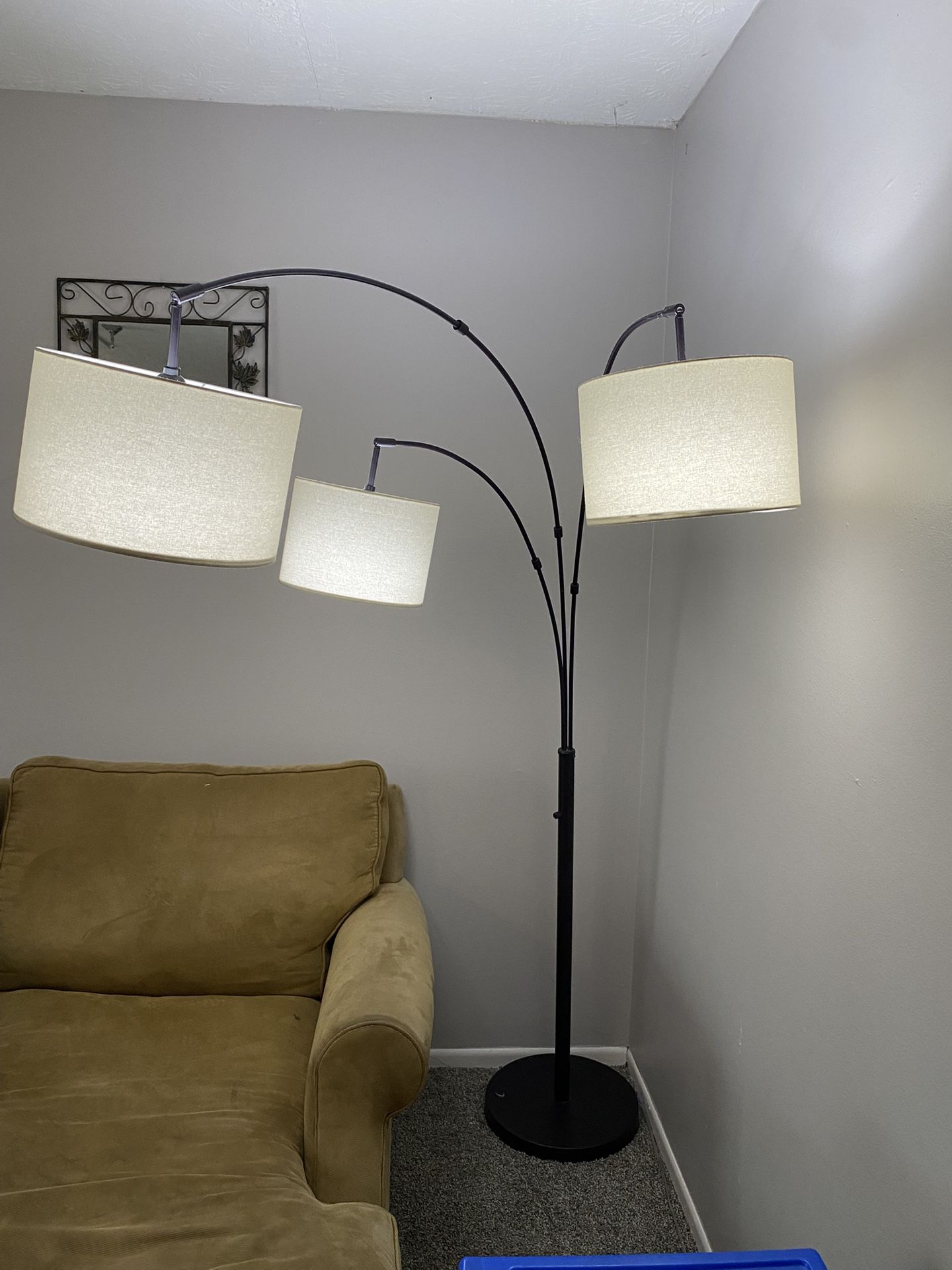 3 Shade Arc Floor Lamp